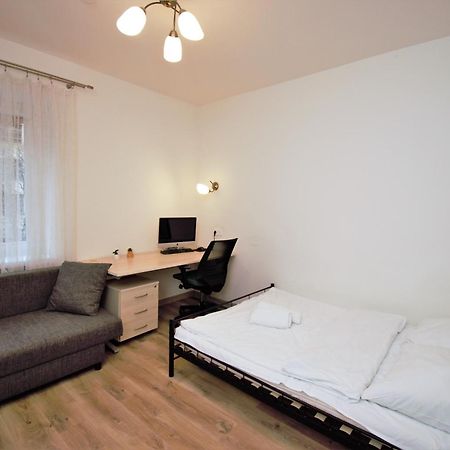 Roomspoznan Pl - Ogrodowa 9 - 24H Self Check-In Bagian luar foto